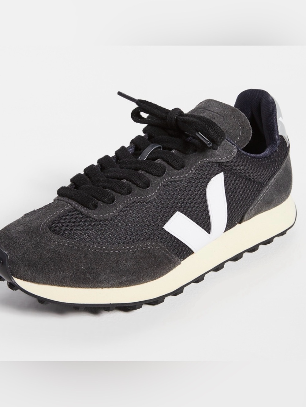 Veja Women’s Black and White Rio Branco Alveomesh Sneaker